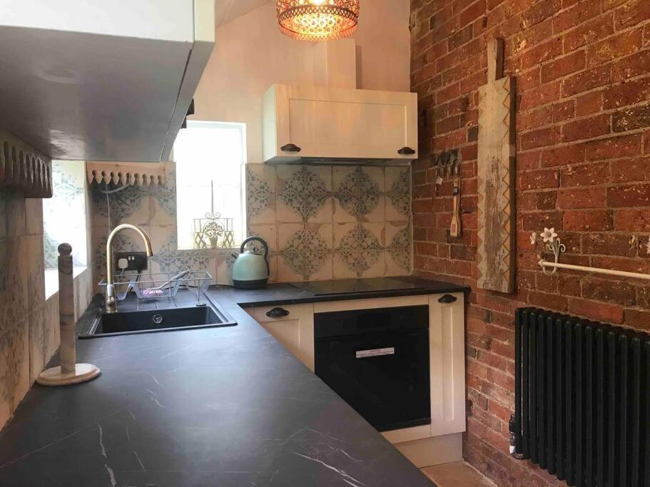 Priory Meadow Cottage Long Bennington Bagian luar foto