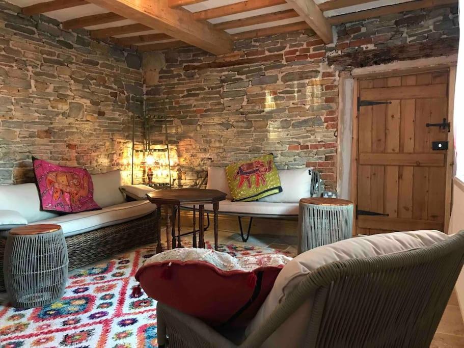 Priory Meadow Cottage Long Bennington Bagian luar foto
