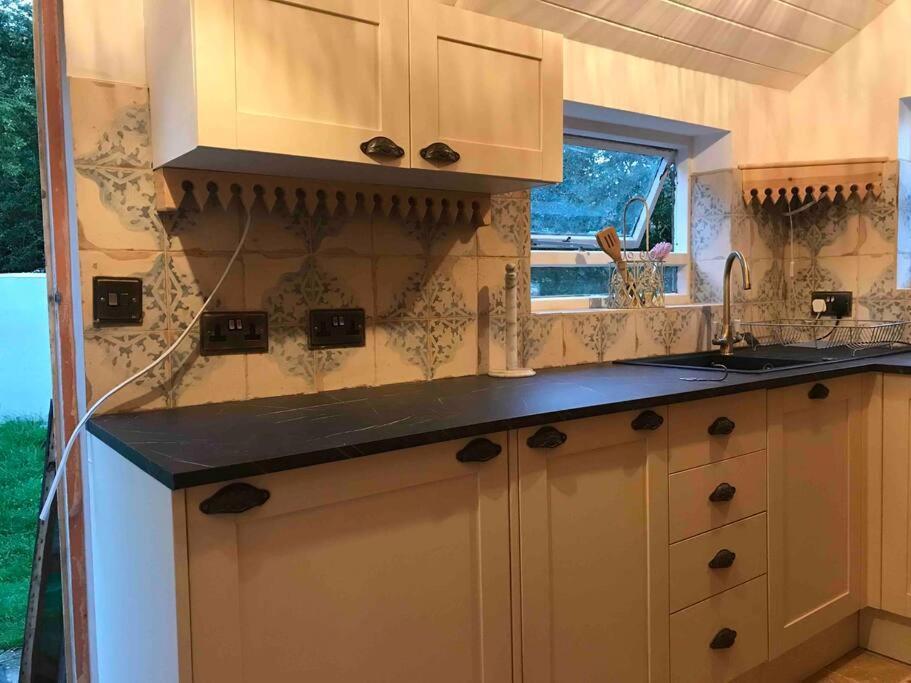 Priory Meadow Cottage Long Bennington Bagian luar foto