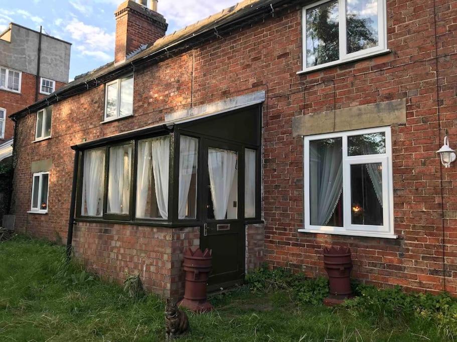 Priory Meadow Cottage Long Bennington Bagian luar foto